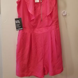 Jumper- Coral color. Express, size 4, New w tags
